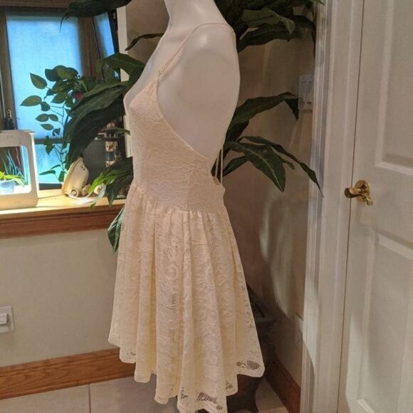 Sam Edelman Lace Romper Size Medium - Picture 9 of 10